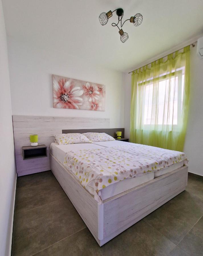 Villa Poseidon Novalja Luaran gambar