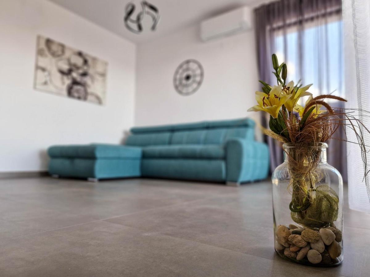 Villa Poseidon Novalja Luaran gambar