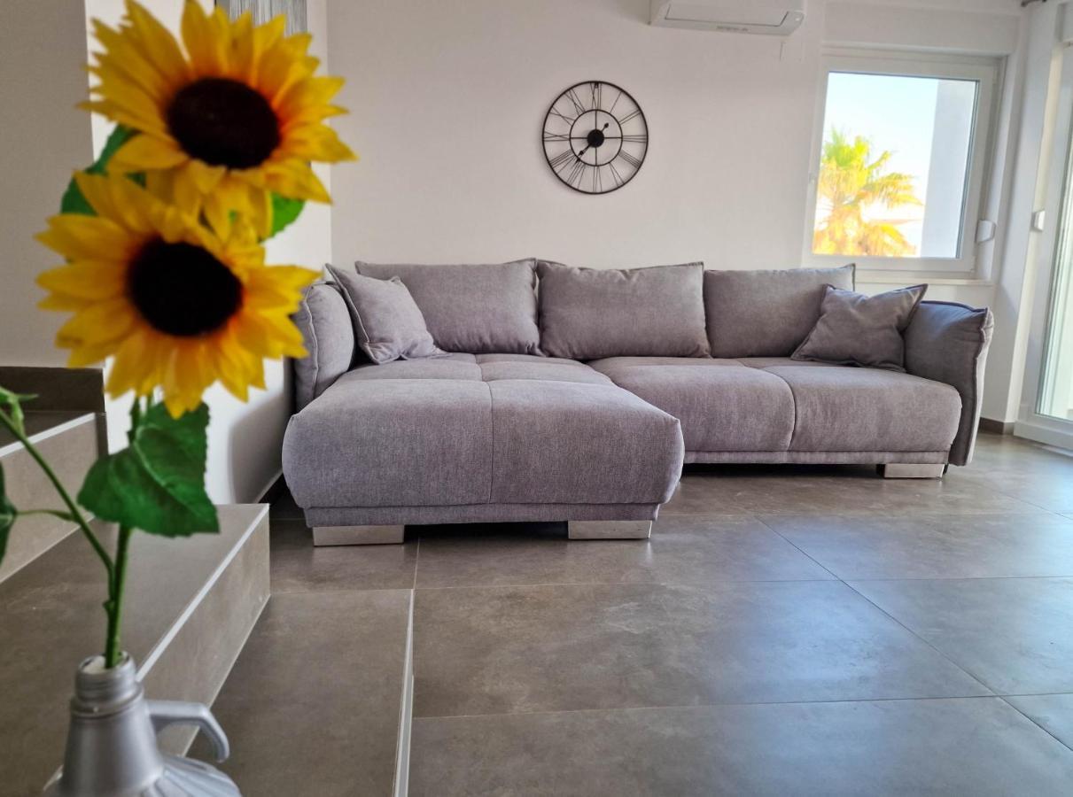 Villa Poseidon Novalja Luaran gambar