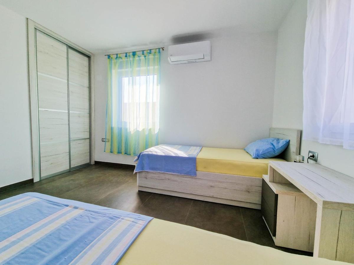 Villa Poseidon Novalja Luaran gambar
